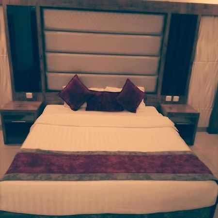 Aram Room Riyadh Exterior photo