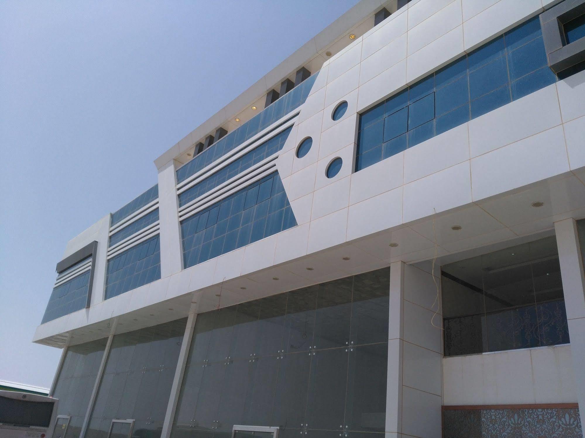 Aram Room Riyadh Exterior photo